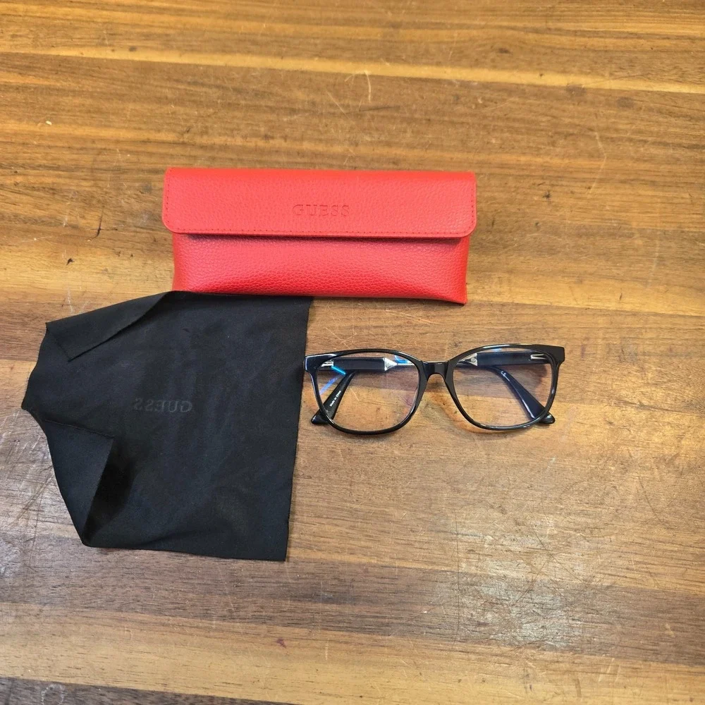 Guess GU2717 black eyeglasses with case and cloth